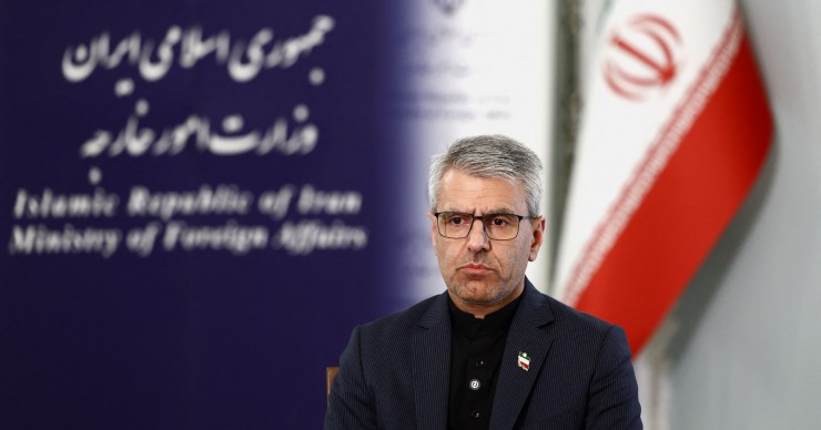 طهران: الهجمات الأمريكية والإسرائيلية على إيران جرائم حرب ولن تمر دون محاسبة