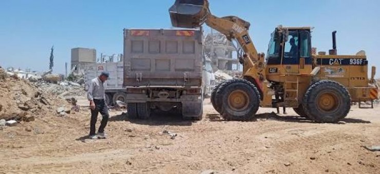 وزارة الأشغال بغزة: خطة متكاملة لإدارة الركام وإعادة استخدامه رغم نقص الآليات