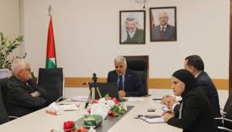 وزارة التربية تعقد اجتماعاً خاصاً بالمدارس الصيفية