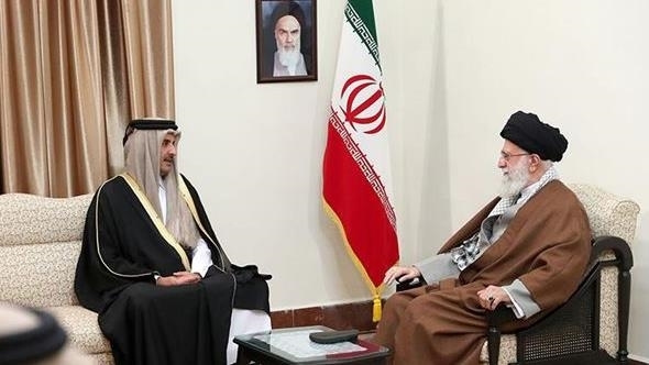 الرئيس الإيراني يبحث مع أمير قطر العلاقات المتنامية بين البلدين