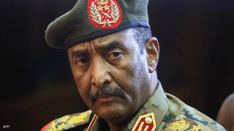 السودان.. البرهان يشكل مجلس سيادة انتقاليا برئاسته