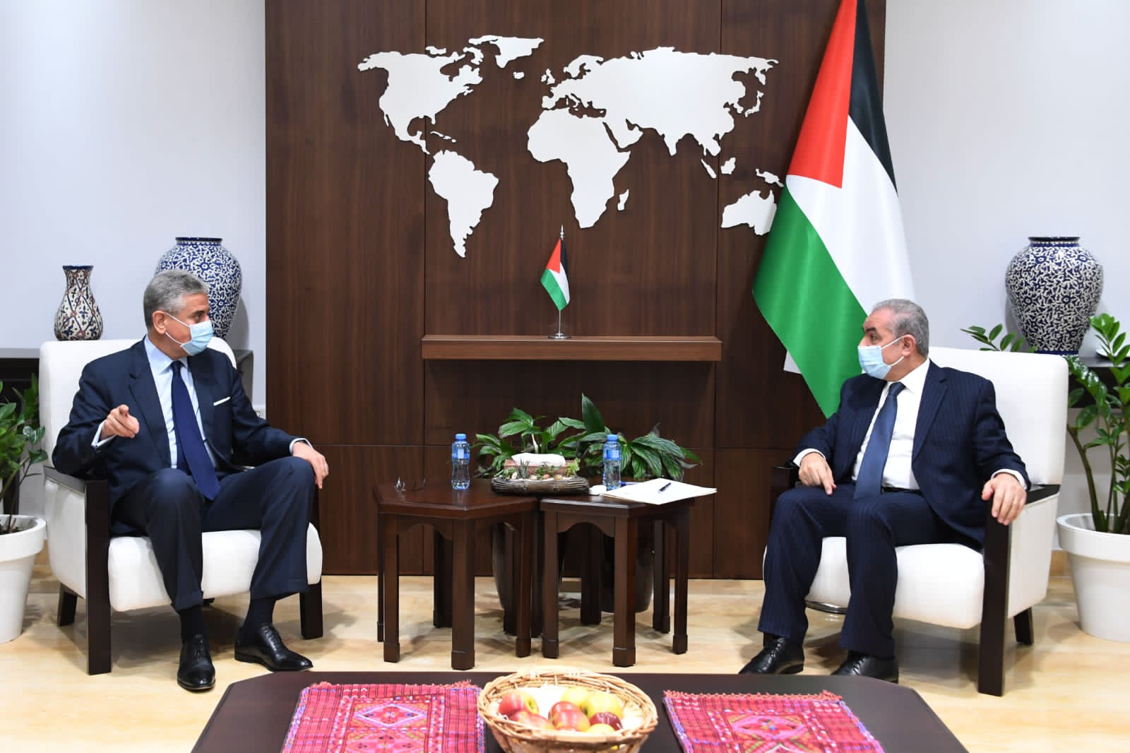 تفاصيل لقاء رئيس الوزراء مع البنك الدولي حول إعادة اعمار قطاع غزة