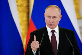 بوتين يأمر بوضع قوات الردع النووي الروسية في حالة تأهب خاصة