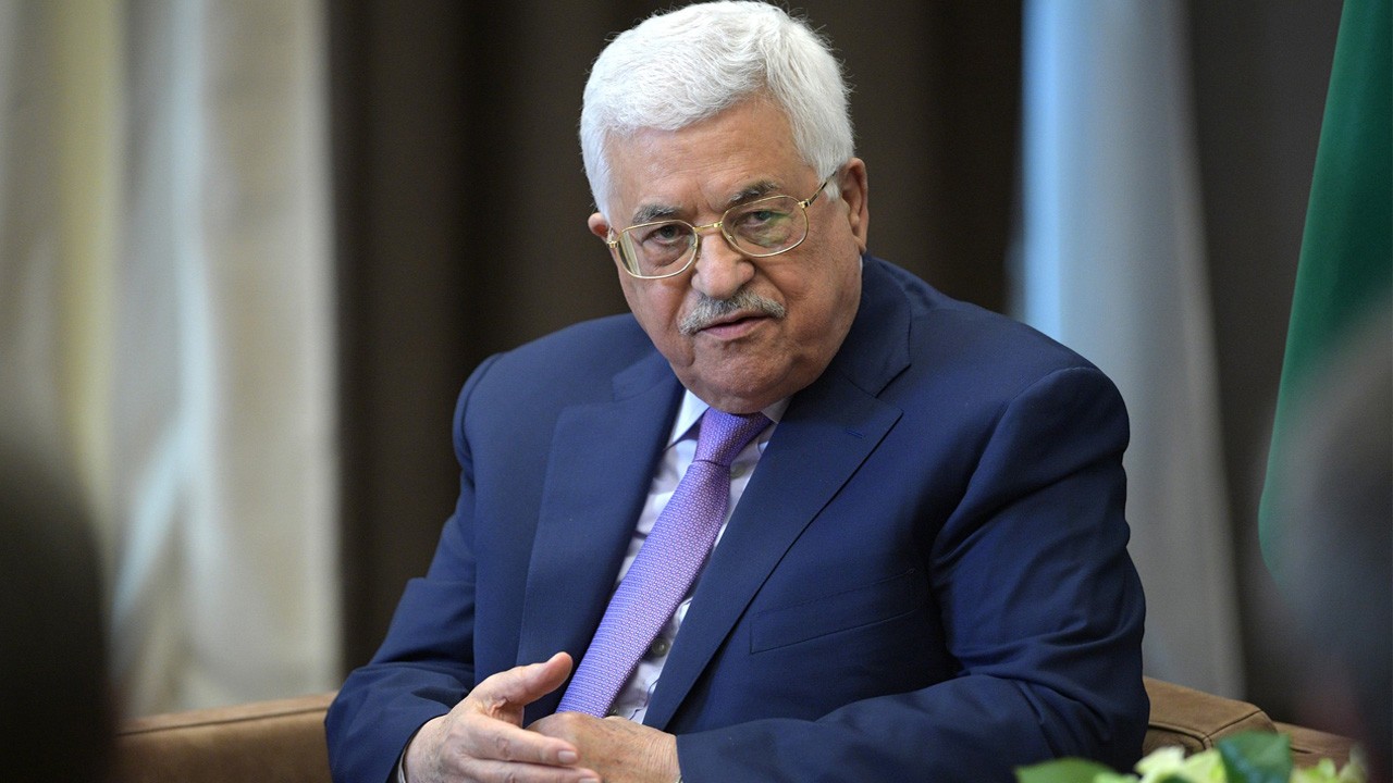 الرئيس عباس يتقبل أوراق اعتماد سفير الأردن لدى فلسطين