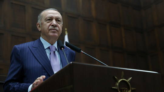 أردوغان يهدد بعملية عسكرية جديدة في سوريا