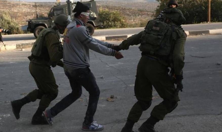 الاحتلال الإسرائيلي يعتقل شابين من القدس 