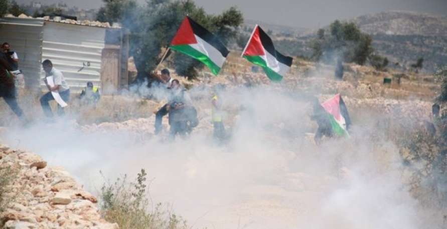 إصابات بالرصاص والاختناق خلال قمع الاحتلال الاسرائيلي لمسيرة كفر قدوم الأسبوعية