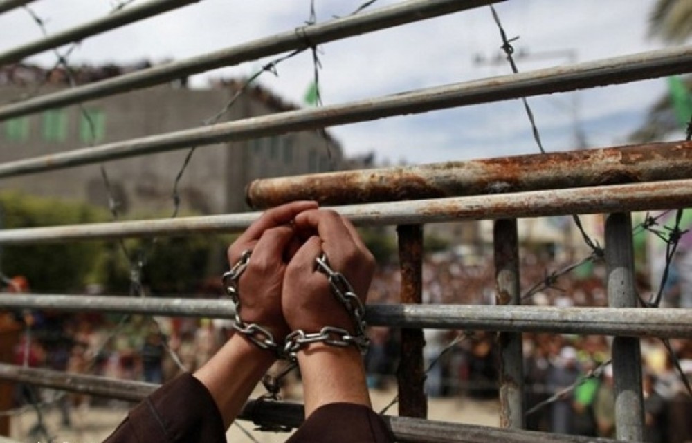 ستة أسرى يواصلون إضرابهم عن الطعام بسجون الاحتلال