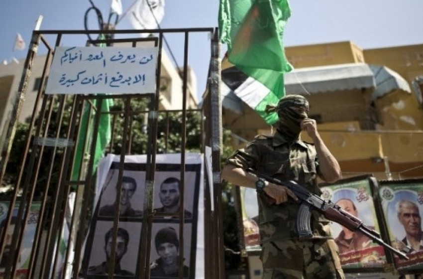 صحيفة عبرية: تفاؤل كبير بإتمام صفقة تبادل مع حماس