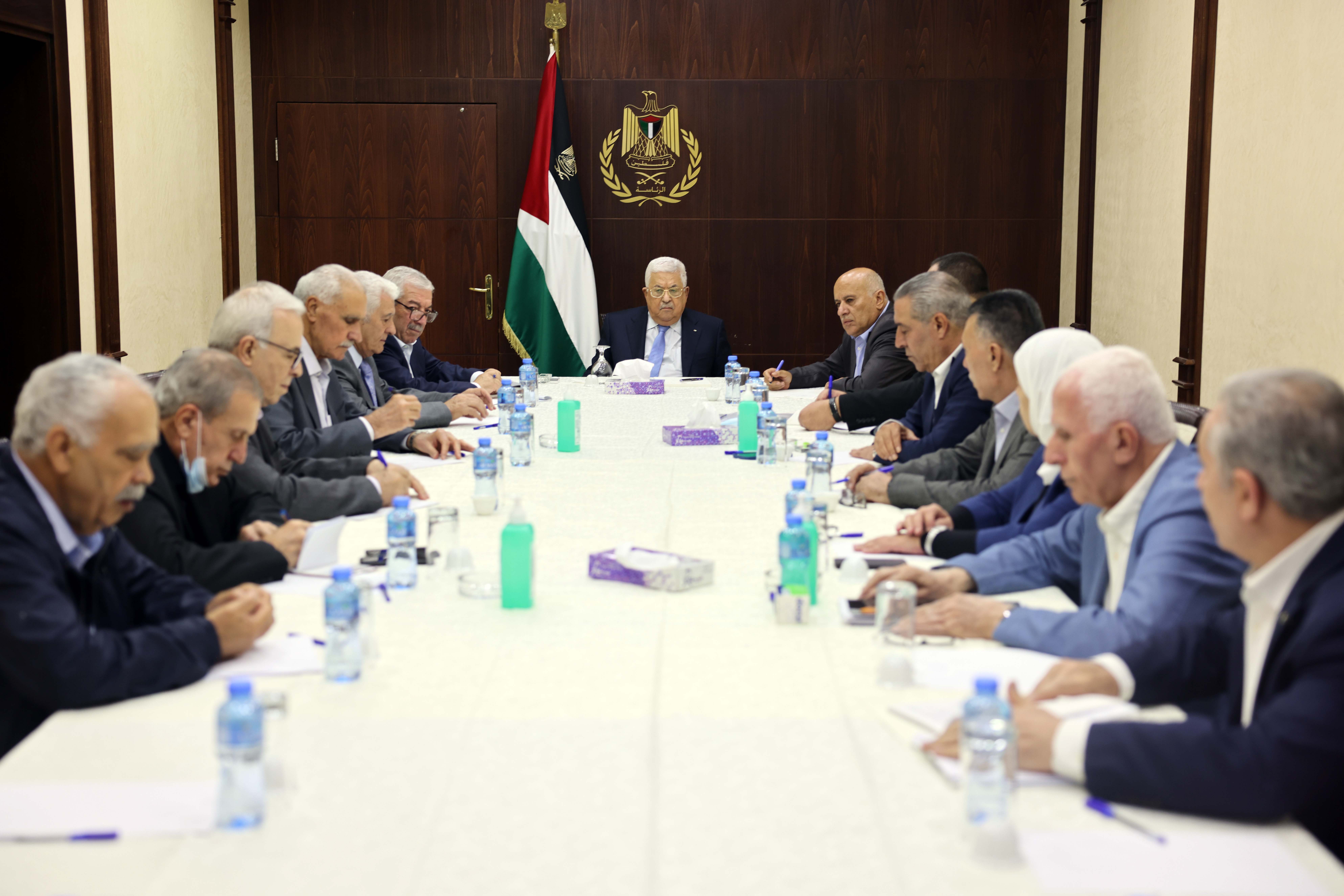 الرئيس عباس يترأس اجتماعا للجنة المركزية لحركة 