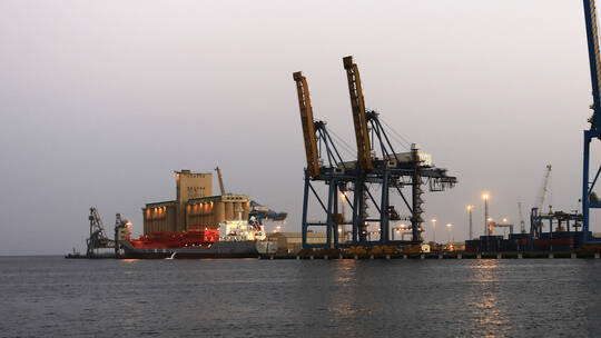 روسيا: المصادقة على اتفاقية لإنشاء مركز لوجيستي للأسطول الروسي البحري في السودان