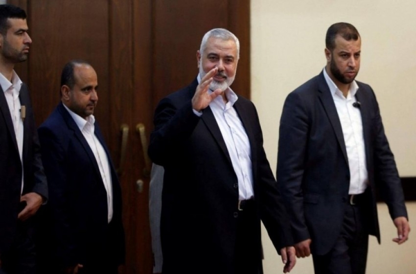 الإعلام العبري: مصر تلقت تعهدات جدية من حماس للتحرك بهذه الملفات