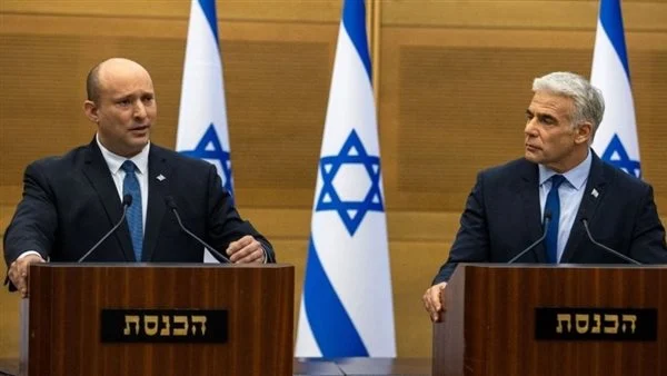 بينيت: سأدعم لابيد بعد استلامه رئاسة الحكومة الإسرائيلية
