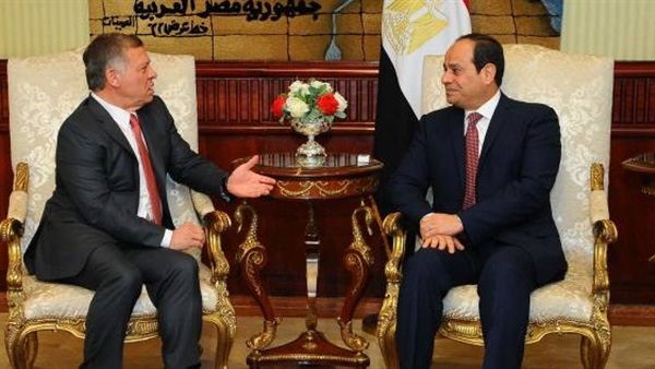 العاهل الأردني والرئيس المصري يؤكدان أهمية تكثيف الجهود لتحقيق السلام على أساس حل الدولتين