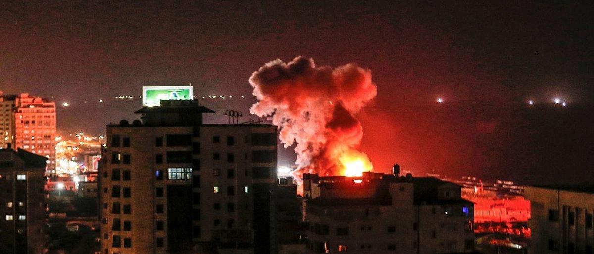 (محدث)3 شهداء وإصابات جراء قصف شقة سكنية بشارع الشهداء وسط غزة