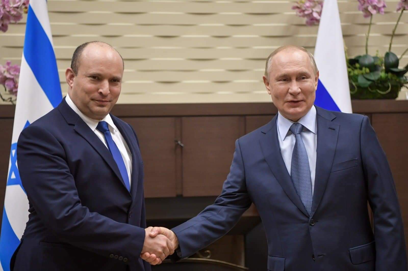 شاهد.. بوتين لبينيت: لدى روسيا وإسرائيل خلافات عديدة بشأن سوريا لكن هناك نقاط تماس أيضا