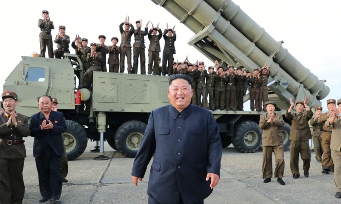 كوريا الشمالية تطلق صاروخين جديدين وتحمل سيول وواشنطن المسؤولية