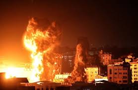 الإعلام العبري: إسرائيل قررت شن هجمات ضد قطاع غزة هذه الليلة