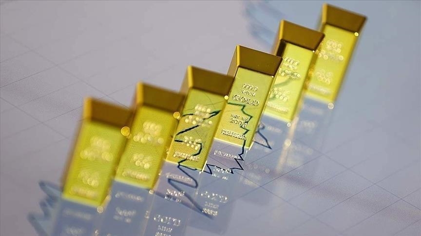 الذهب يرتفع والدولار يهبط مع تغلب مخاوف 