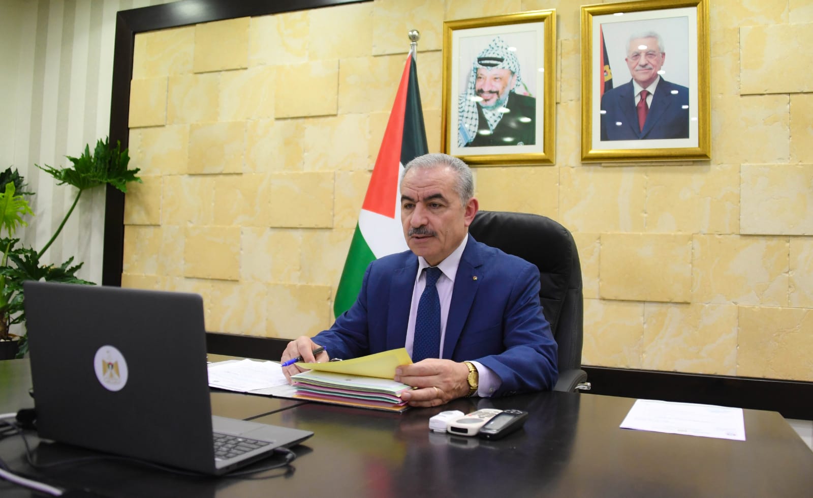 مجلس الوزراء الفلسطيني يوافق على تعيين كادر طبي بشكل طارئ لتلبية احتياجات وزارة الصحة لمواجهة فيروس كورونا