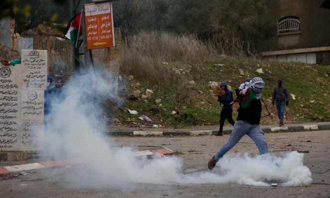 نابلس: إصابة فتى برصاص الاحتلال خلال مواجهات في برقة
