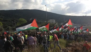 الفلسطينيون يحيون الذكرى الـ46 ليوم الأرض على وقع تصاعد المقاومة وانتفاضة الداخل المحتل