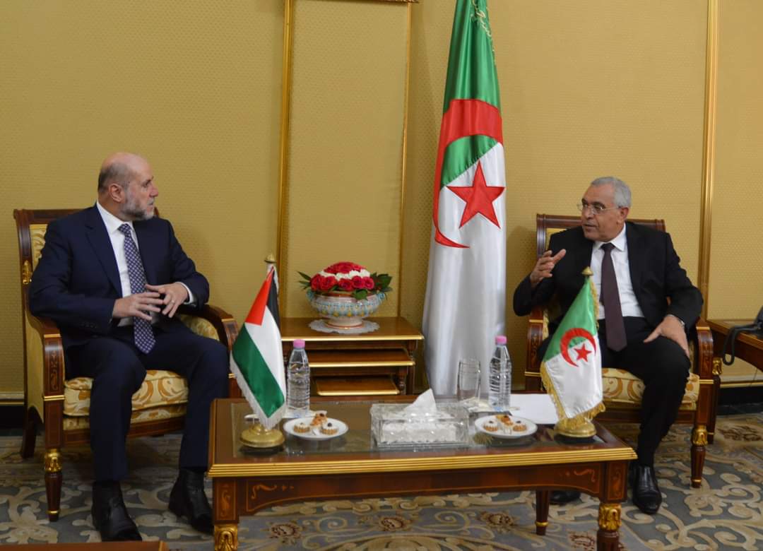 الهباش يلتقي رئيسي مجلس الأمة والشعبي الوطني ووزير العدل في الجزائر