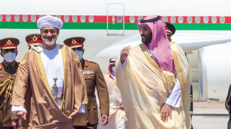سلطان عمان وولي العهد السعودي يؤكدان أهمية التوصل لتسوية شاملة للصراع الفلسطيني- الإسرائيلي