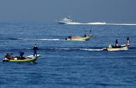 الاحتلال يقرر توسيع مساحة الصيد وتسهيلات جديدة لقطاع غزة