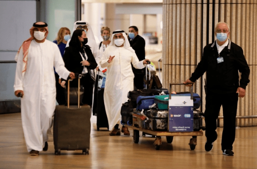 الصحة الإسرائيلية تطالب بمنع دخول سائحين من الإمارات