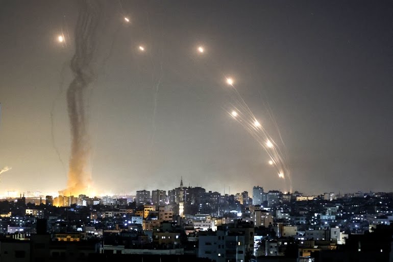 سقوط صاروخين أطلقا من غزة قبالة سواحل تل أبيب