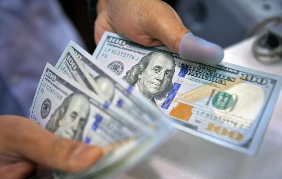هل حدث تغيير على سعر الدولار مقابل الشيكل اليوم الاثنين؟