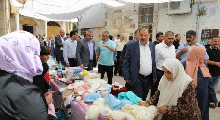 افتتاح بازار التسوق لإحياء البلدة القديمة بالخليل
