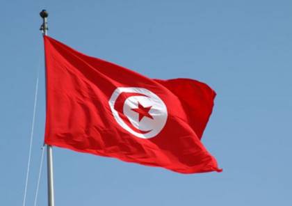 40 منظمة تونسية تطالب بعزل 