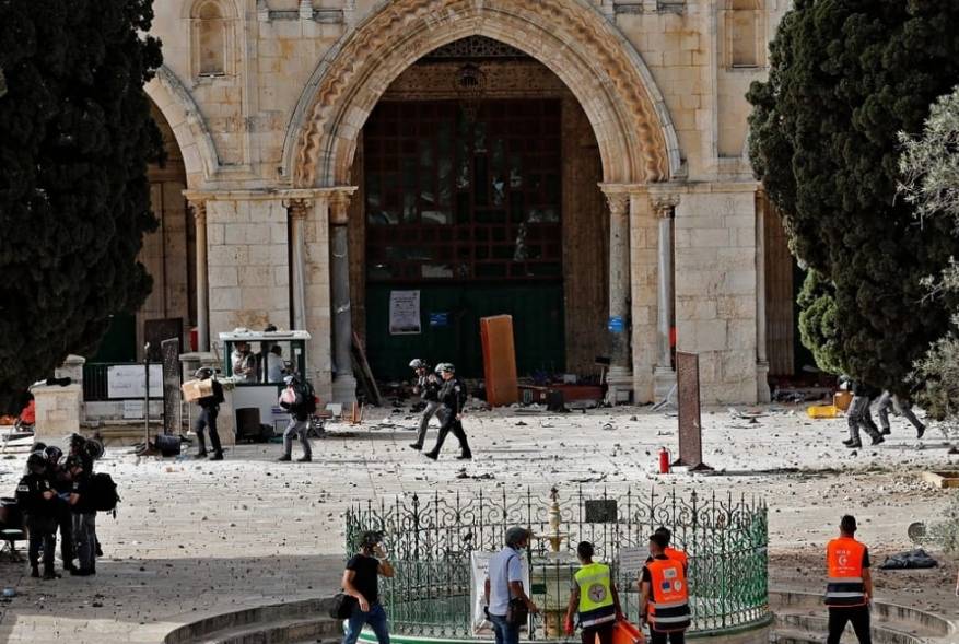 مآذن القدس تطلق نداء موحدا للتدخل لفك الحصار عن الأقصى وإنقاذ المصلين المحتجزين