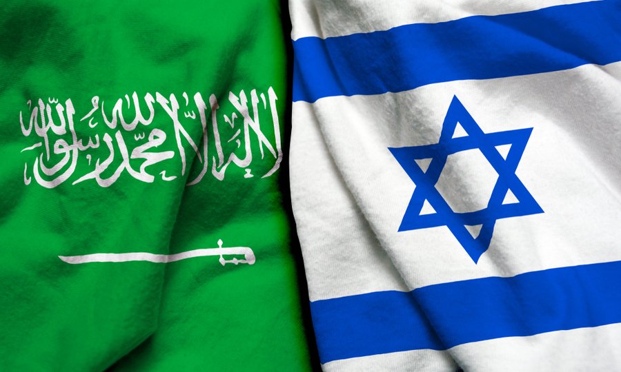 صحيفة تكشف عن اقتراب السعودية من تطبيع العلاقات مع إسرائيل