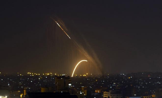 المقاومة الفلسطينية تواصل إطلاق الصواريخ على المستوطنات الإسرائيلية 