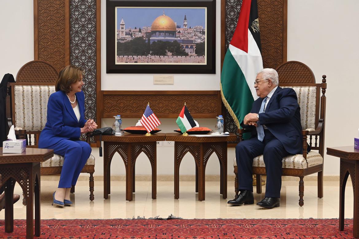 الرئيس عباس يستقبل رئيسة مجلس النواب الأميركي