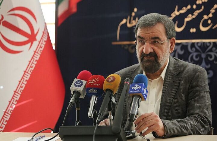 القائد السابق للحرس الثوري الإيراني محسن رضائي يعلن ترشحه للانتخابات الرئاسية الإيرانية
