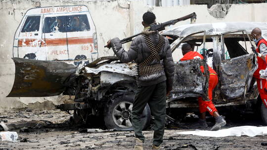 اغتيال مدير الراديو الصومالي وسط مقديشو (صور)