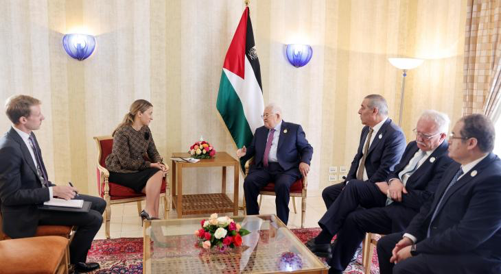 الرئيس عباس يؤكد أهمية الدور الأميركي لوقف جرائم الاحتلال