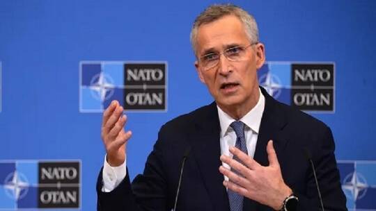 ستولتنبرغ: الناتو لا يركز على انضمام أوكرانيا للحلف بل على دعمها عسكريا
