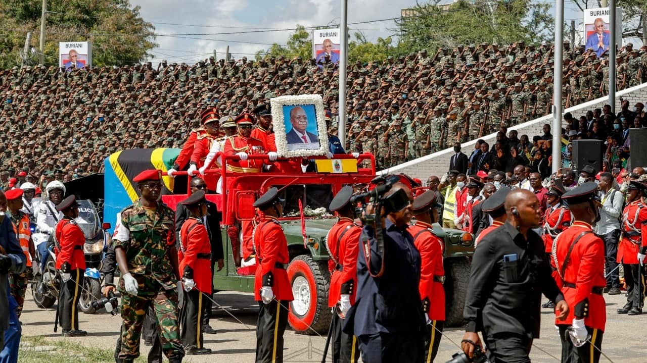 مقتل 45 شخصا في تنزانيا جراء تدافع خلال مراسم تكريم الرئيس الراحل
