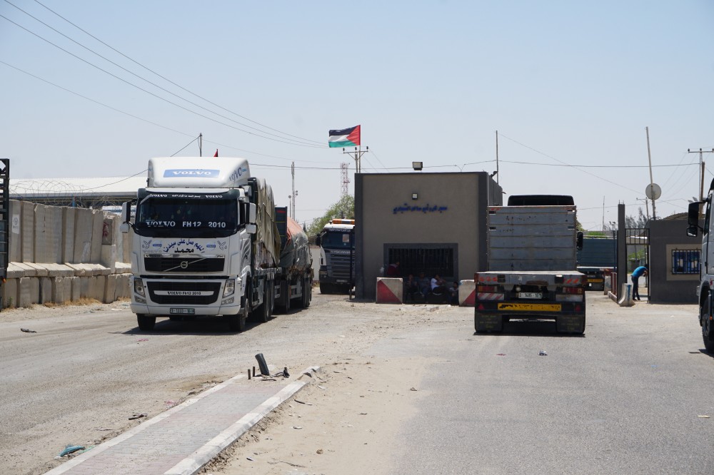 اقتصاد غزة: استيراد 11,140 شاحنة وتصدير 725 خلال ديسمبر