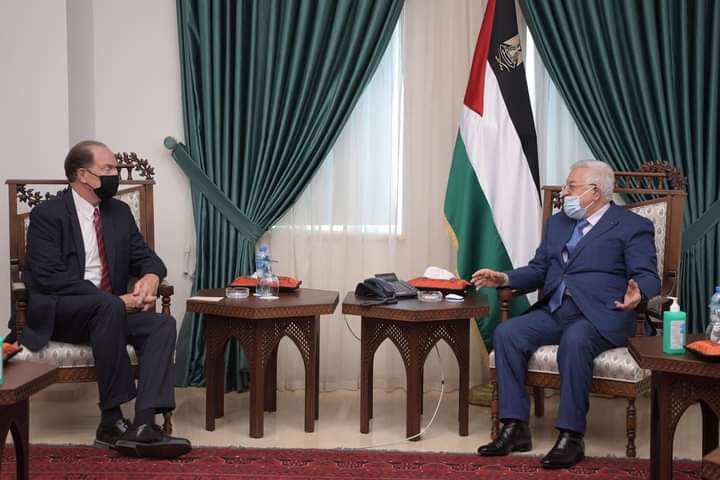 الرئيس عباس : يستقبل رئيس البنك الدولي
