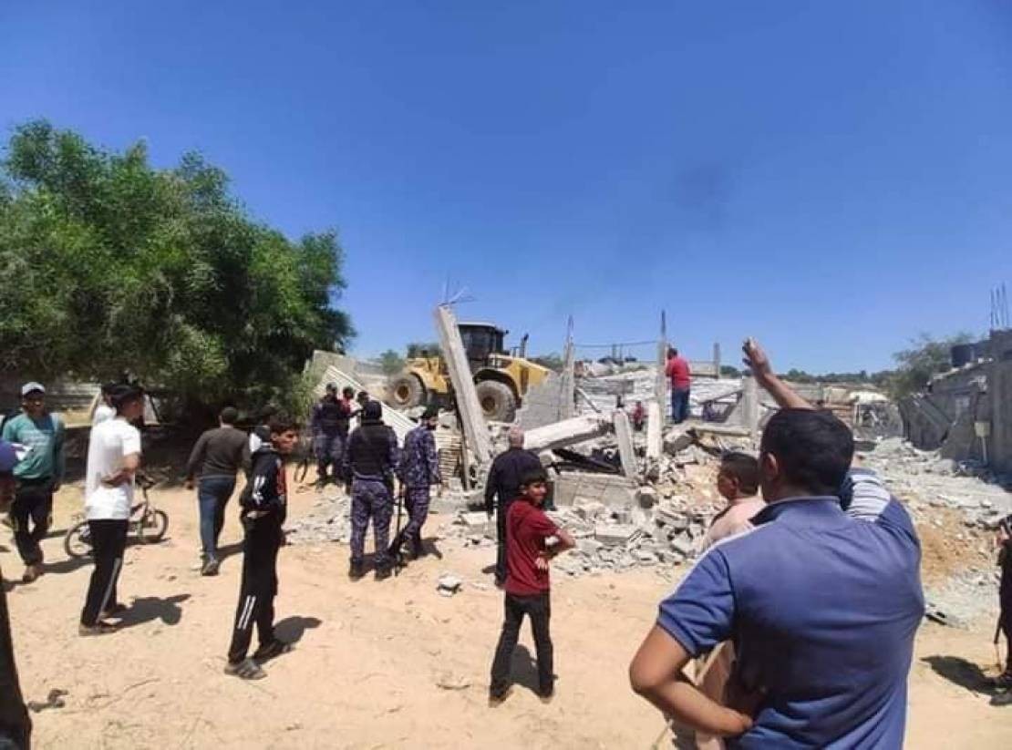 الفصائل والمؤسسات الحقوقية تندد باعتداء أمن غزة على سكان القرية البدوية