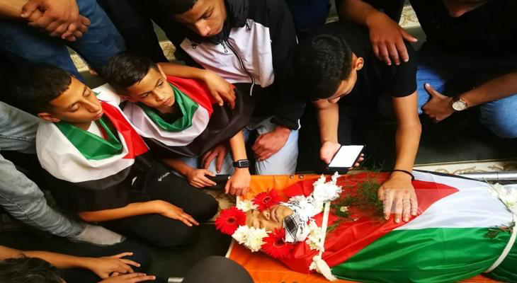 تشييع جثمان الفتى الشهيد محمد نوري في مدينة البيرة
