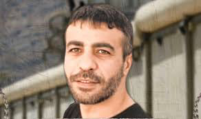 نقل الأسير ناصر أبو حميد إلى المستشفى بعد تدهور وضعه الصحي
