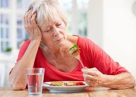 توصيات غذائية للأكل بشكل صحيح في سن الشيخوخة