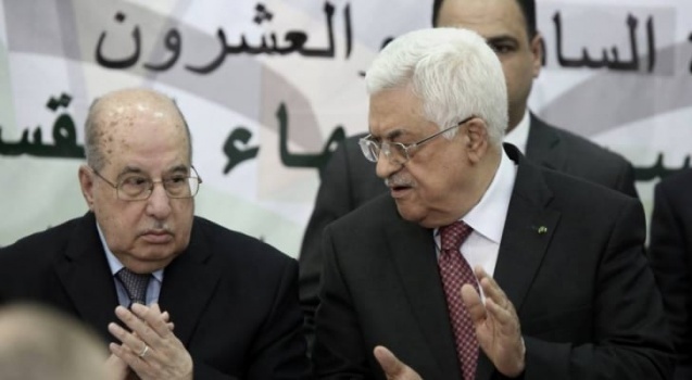 الرئيس عباس يعزي عائلة الزعنون بوفاة القائد الوطني الكبير 